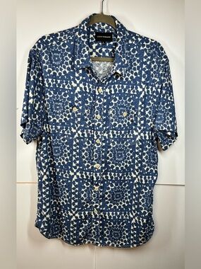 Lucky Brand Shirt Mens Medium Blue White Medallion Print Button Up Short Sleeve